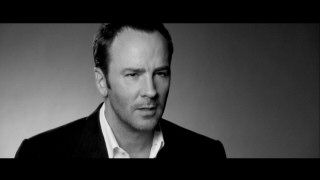 Gucci-saving fashionista Tom Ford opens up about his debut film writing, directing, and producing experiences in the DVD's audio commentary and this making-of featurette.