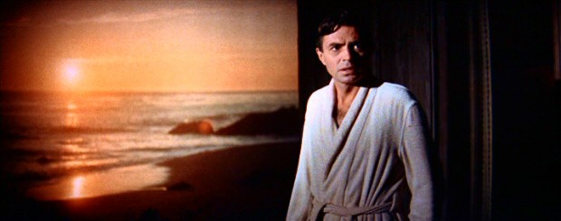 Having battled alcoholism and unemployment, Norman Maine (James Mason) vows to turn his life around with a sunset swim.