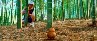 Upon first encountering the titular Corbin Bleu-voiced fruit, Raymond (Qilong Zhu) is a little frightened.