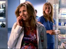 An overwhelmed Lucy looks towards a pregnant, efficient Elliot (Sarah Chalke) for inspiration in "Our New Girl-Bro."