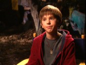 Freddie Highmore answers questions from Nickelodeon's Cinema Spy in this 1-minute TV spot.