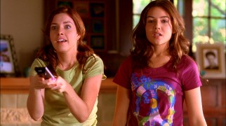 Kooky big sister Sara Olson (Maggie Castle) can't get enough Wilde, but her grounded little sister Jessica (Danielle Campbell) seems pretty indifferent.