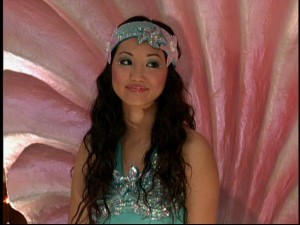 London Tipton (Brenda Song) makes herself the center of attention in an effort to win back her boyfriend in "Arwin That Came to Dinner."