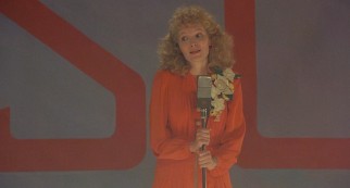 Cigarette girl turned coat check girl Sally White (Mia Farrow) rises to USO tour singer and prominent gossipist with the help of some diction lessons.