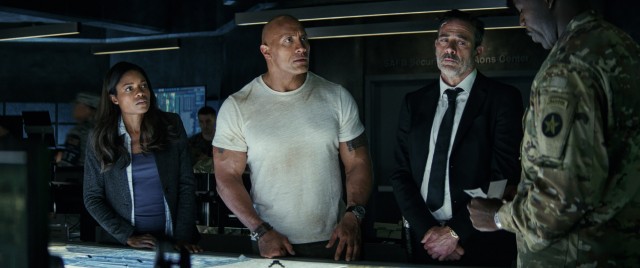 In "Rampage", a disgraced scientist (Naomie Harris), a conscientious primatologist (Dwayne Johnson), and a southern government agent (Jeffrey Dean Morgan) have to deal with the military regarding some rapidly growing monsters.