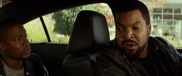 The excitable Ben (Kevin Hart) gets placed in the back of James' (Ice Cube) car in "Ride Along."