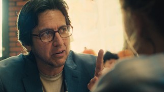 Contacted by Rosie with corrections, senior newspaper crime reporter Jerry Cardozo (Ray Romano) offers to be the one to tell Rosie and Tommy's story.