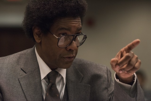Denzel Washington plays the title role of "Roman J. Israel, Esq.", an unfashionably principled lawyer in present-day Los Angeles.