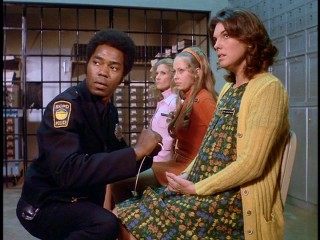 Georg Stanford Brown and his then less famous wife of the time Tyne Daly are bank vault hostages together in "Time Lock."