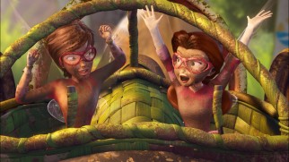 Chloe helps Rosetta discover the thrills of teamwork and getting dirty in the bonus TV special "Pixie Hollow Games."