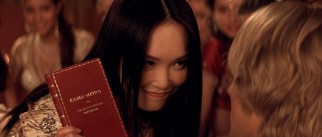 Chon's younger sister Lin (Fann Wong) emerges as a love interest and fiery dream girl for Roy.