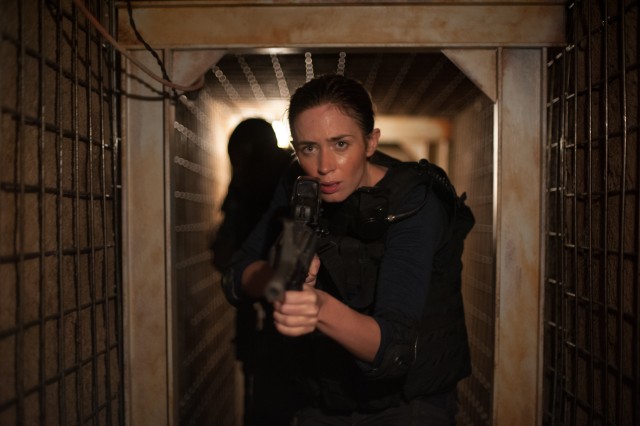 In "Sicario", FBI Agent Kate Macer (Emily Blunt) volunteers to join an interdepartmental task force targeting powerful Mexican drug cartels.