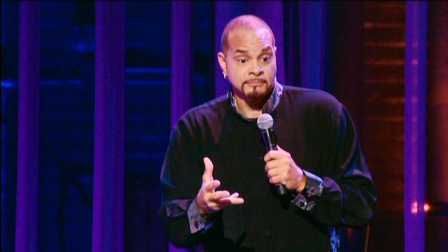 Sinbad is back in "Sinbad: Make Me Wanna Holla", a 90-minute stand-up comedy special premiering on Comedy Central and DVD this month.