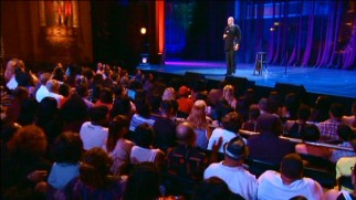 Sinbad interacts some with the diverse crowd in attendance at the Fillmore Detroit.