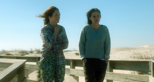 Mother (Julianne Moore) and daughter (Kristen Stewart) do a beachside walk and talk in "Still Alice."