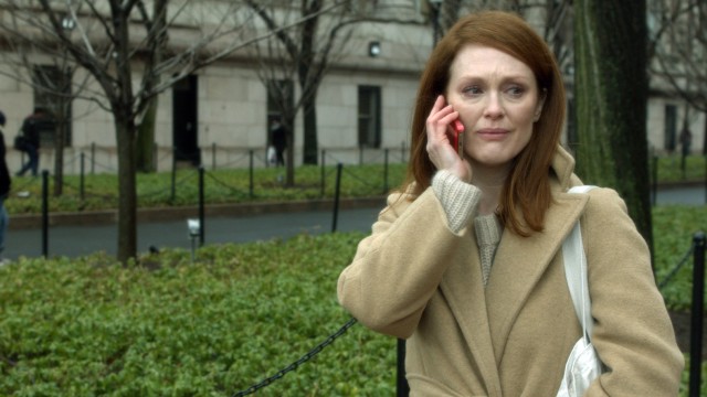 For her portrayal of an Alzheimer's disease-addled college professor in "Still Alice", Julianne Moore is expected to win a Golden Globe and an Oscar.