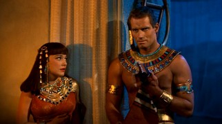 Nefretiri (Anne Baxter) loves Moses (Charlton Heston) enough to kill, but not enough to discard the piece of cloth that establishes his Hebrew heritage.