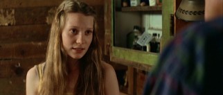 Sixteen-year-old daughter Pamela (Mia Wasikowska) is the only member of the Choat family who approaches Abner kindly.