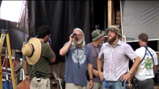 Cinematographer Rodney Taylor looks through the director's viewfinder in atypical making-of reel "That Tennessee Sun..."