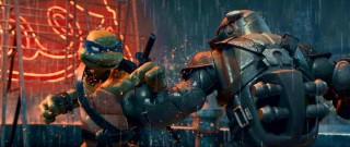 Brother (Leonardo) fights armored brother (Raphael, in Nightwatcher gear) in one of the most memorable scenes of "TMNT."