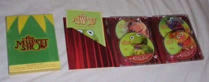 The front of the slipcover and inside of the Digipak.