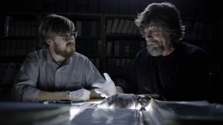 Writer/director Steven Lisberger shares "Photo Tronology" with his son Carl in this all-new featurette.