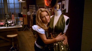 If Tavares didnt turn Amanda on, his designs certainly did.