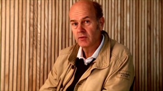 Director Erik Poppe gives a long and substantial interview to a Norwegian newspaper.