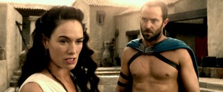 Sparta's Queen Gorgo (Lena Headey) is reluctant to support Themistokles' (Sullivan Stapleton) dream of a unified Greece.