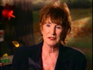 Elmarie Wendel, who plays the Solomons' landlord Mrs. Mamie Dubcek, is the seventh of eight cast members whose interviews appear on Disc 1.