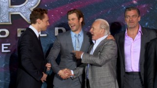 The hunks of "Thor" act friendly with one another on the red carpet of Hollywood's "Dark World" premiere.