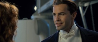 Rose's fiancé Caledon "Cal" Hockley (a bewigged Billy Zane) is a pompous ass.