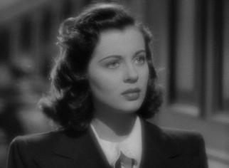 In her first leading role, Gail Russell plays 20-year-old Stella Meredith, who is drawn to the Windward House.