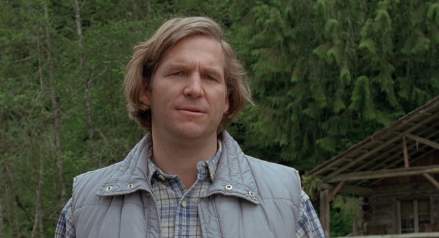 Jeff Bridges is creepy as Barney Cousins in "The Vanishing."