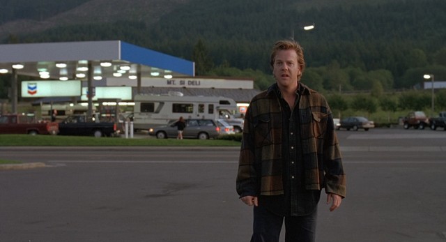 Three years later, Jeff Harriman (Kiefer Sutherland) returns to the Mount St. Helens gas station where his girlfriend disappeared.