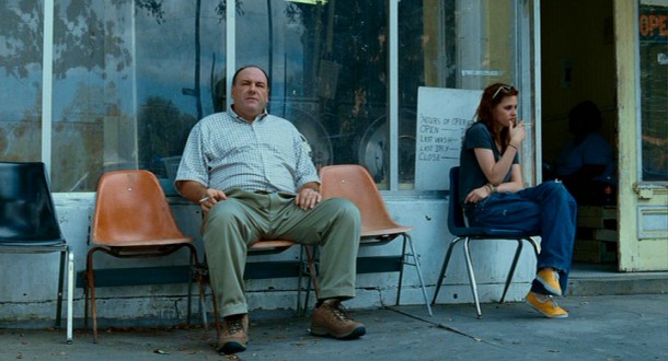 Down in New Orleans, Midwestern businessman and husband Doug Riley (James Gandolfini) enters into an interesting arrangement with 16-year-old runaway stripper/prostitute Mallory (Kristen Stewart).
