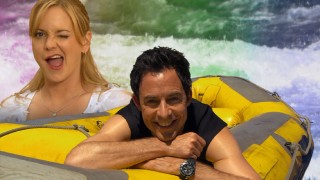 Somewhat in character, Tom Cavanagh sings a love song to Rachel (Anna Faris) in this goofy music video.