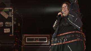 Weird Al performs "Fat" in -- what else? -- a fat suit.