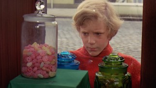 Protagonist Charlie Bucket (Peter Ostrum) is often too poor to do more than windowshop for candy.