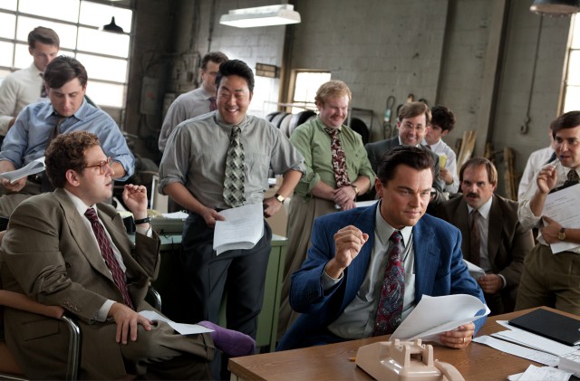 In "The Wolf of Wall Street", Jordan Belfort (Leonardo DiCaprio) opens an investing company with inexperienced working class types.