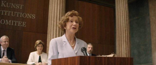 Maria Altmann (Helen Mirren) makes an impassioned plea before the Kunst Restitutions Committee for Klimt's "Portrait of Adele" to be restored to the family of its subject.