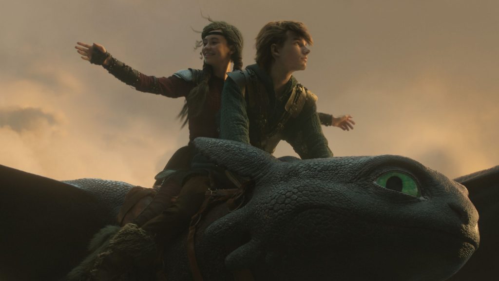 How to Train Your Dragon (2025): Collector's Edition 4K Ultra HD + Blu-ray + Digital 5 Hiccup (Mason Thames) and Astrid (Nico Parker) fly the not so friendly skies on the befriended dragon they name Toothless in the 2025 live-action remake "How to Train Your Dragon."